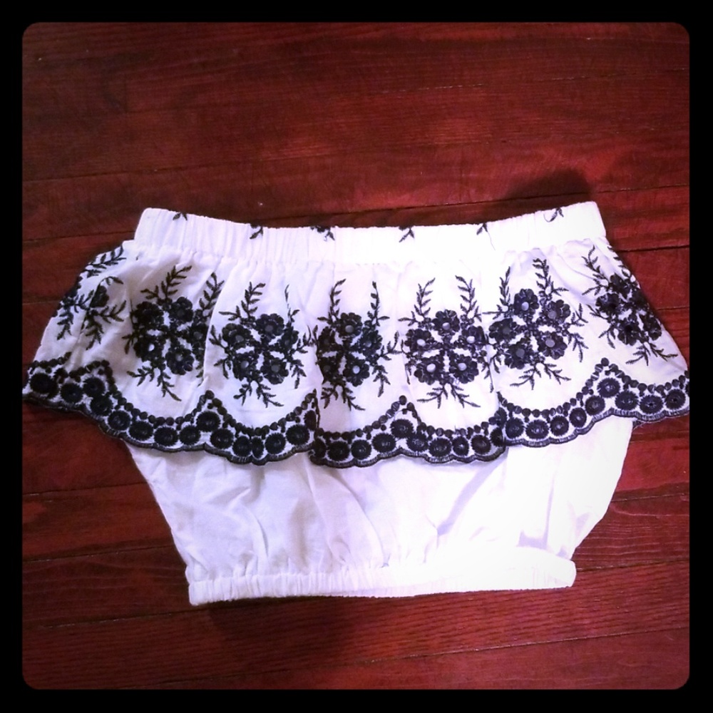 White and Navy blue crop top by Zaful, size Medium
